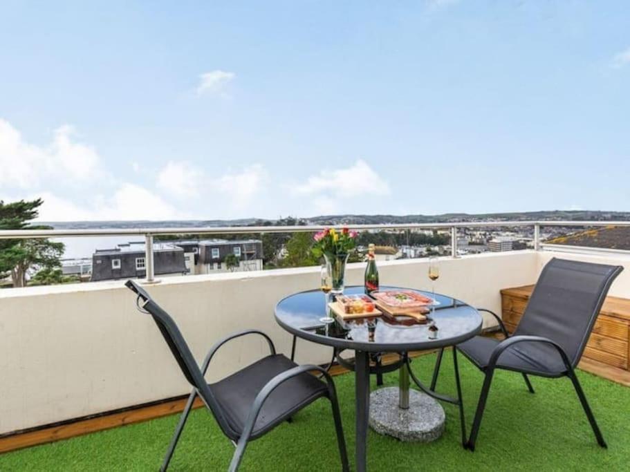 Number 7 Torquay Stunning Sea Views Exterior photo